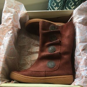 Livie&luca boots,size 10, maroon color